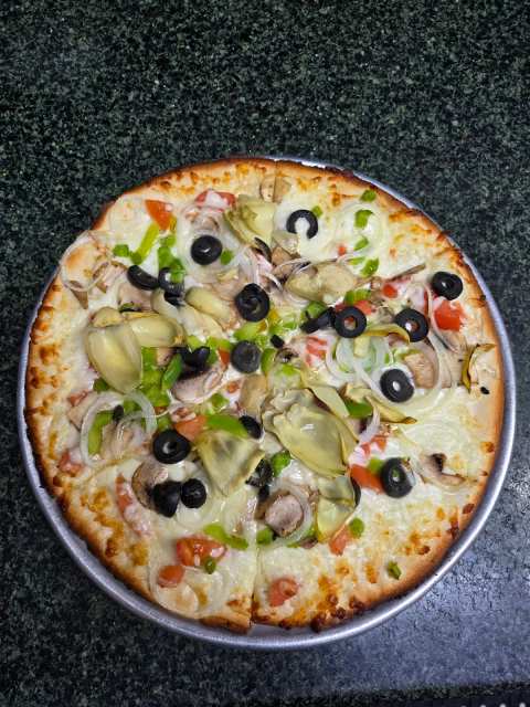Monty's Pizzeria — photo 2