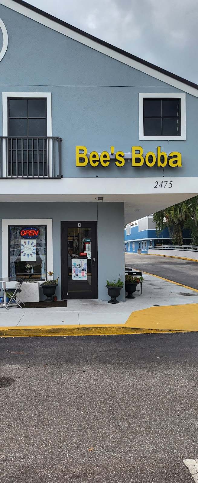 Lalas Brews & Boba — photo 1