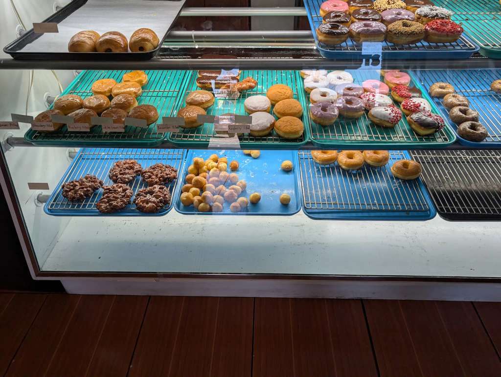 D&E Donuts