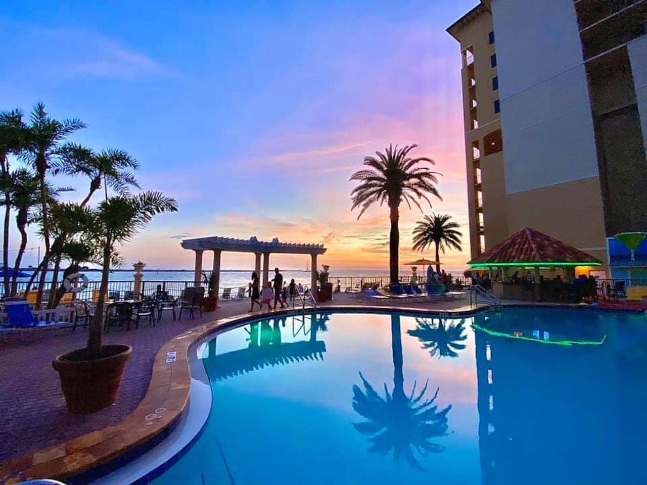 Holiday Inn & Suites Clearwater Beach — photo 1