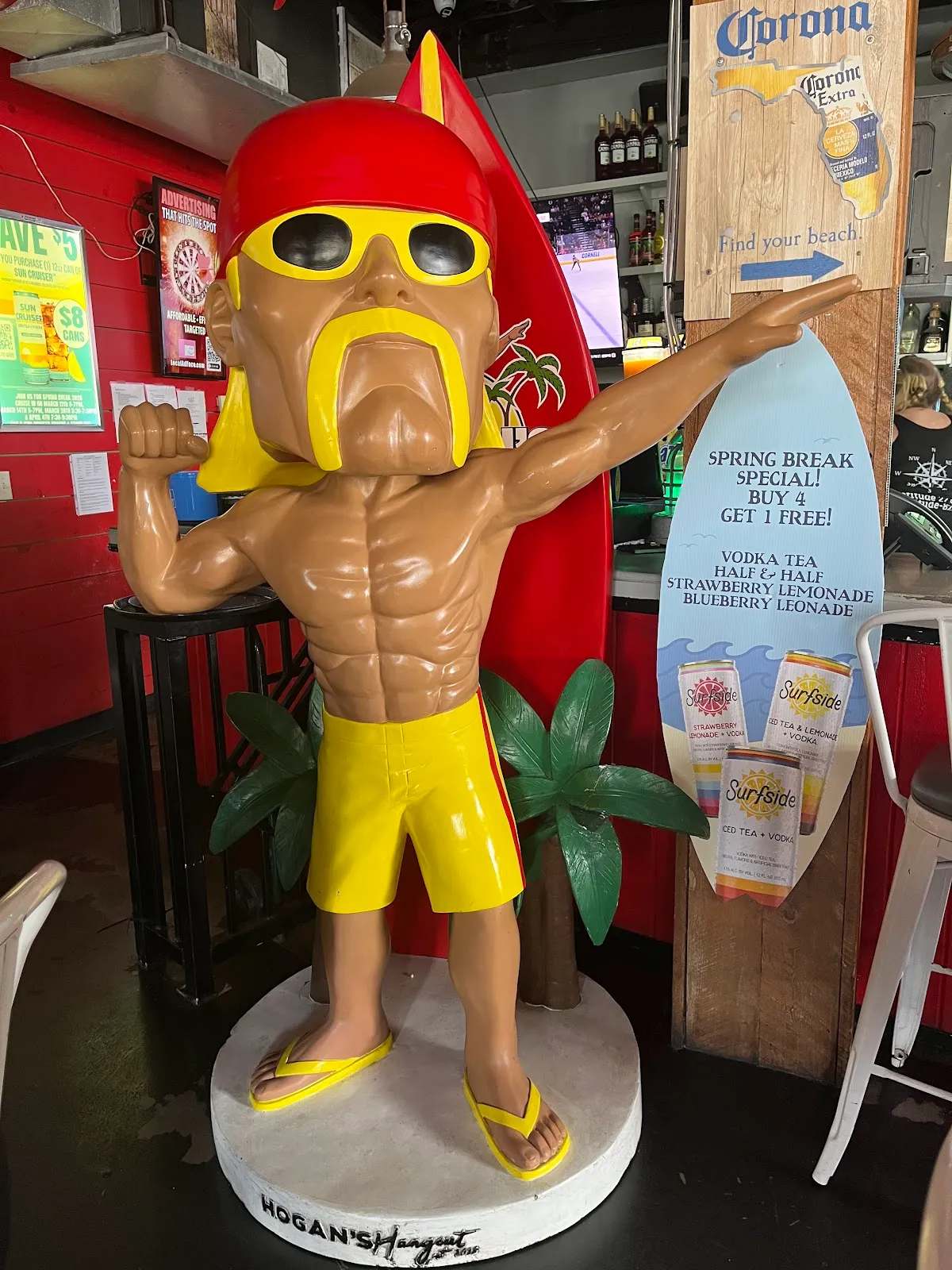 Hogan's Hangout — photo 3