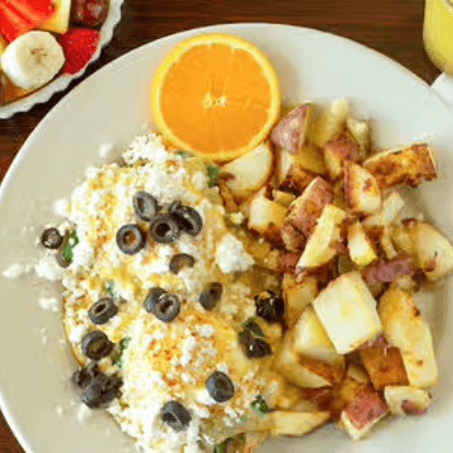 Benedict's Breakfast and Lunch — photo 3