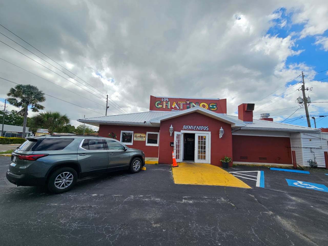 LOS CHATINOS MEX cuisine & breakfast — photo 1