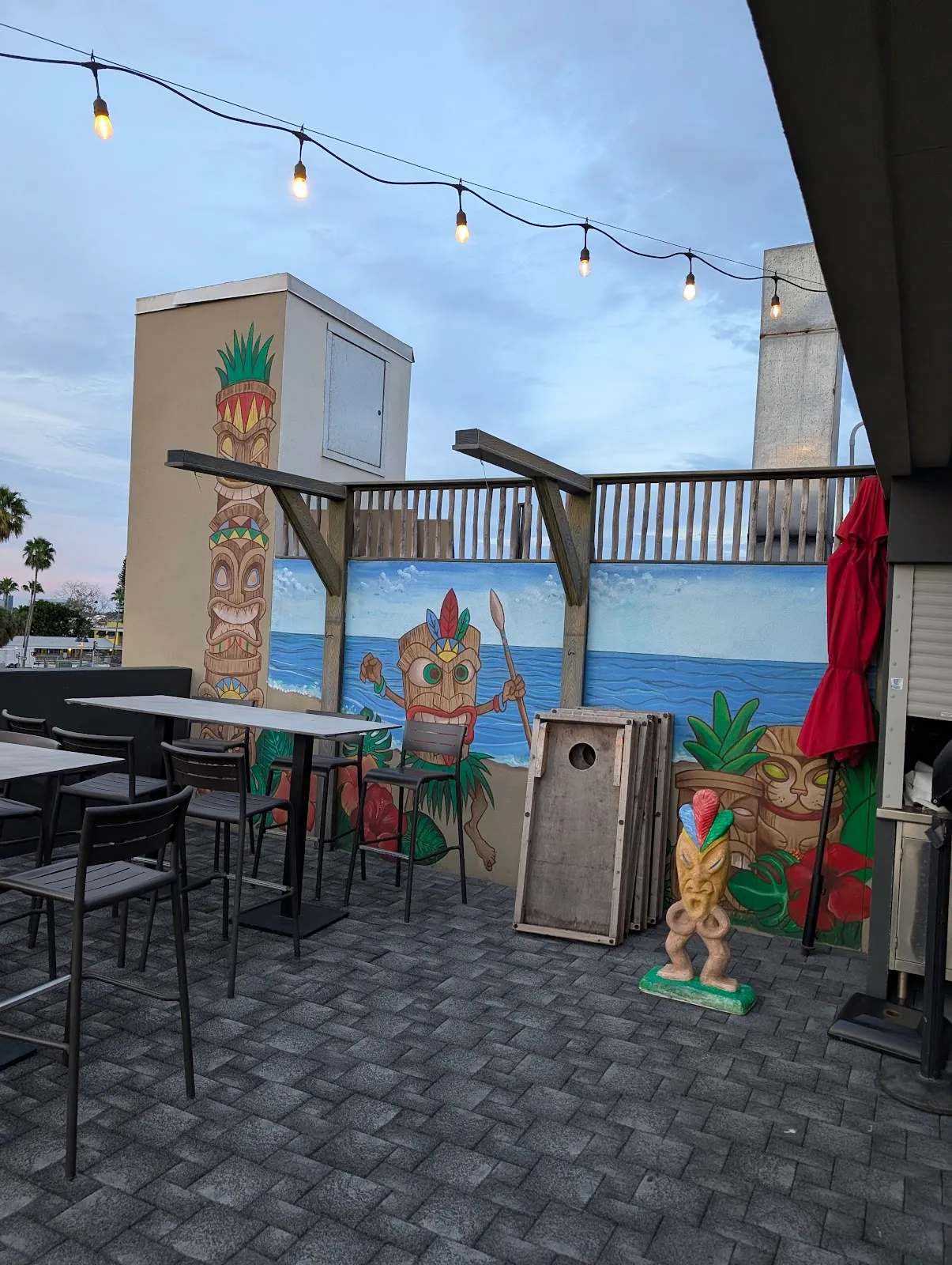 Bar Tiki Clearwater Beach — photo 1