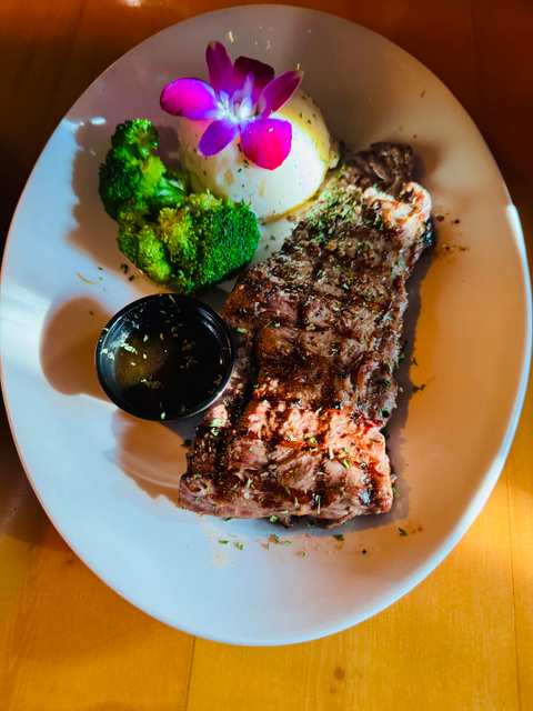 Daily News Cafe & Restaurant — photo 2