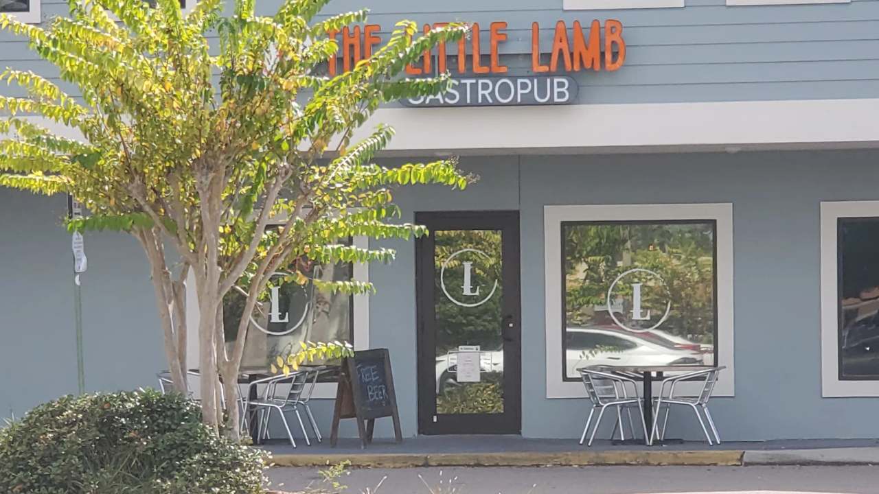 The Little Lamb Gastropub — photo 1