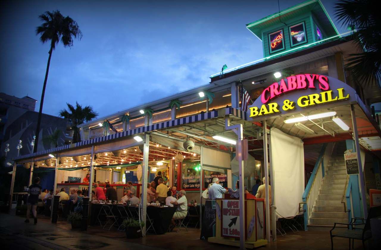 Crabby's Bar & Grill Clearwater — photo 1