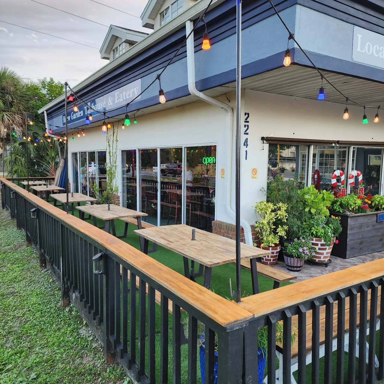 Brew Garden Taphouse & Eatery — photo 1